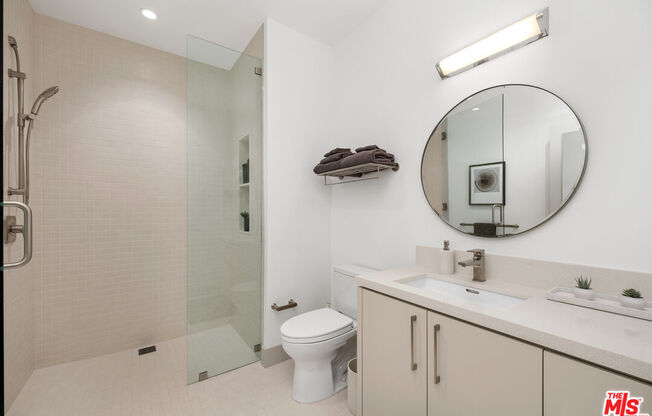2 beds, 2 baths, 1,160 sqft, $5,395, Unit 107