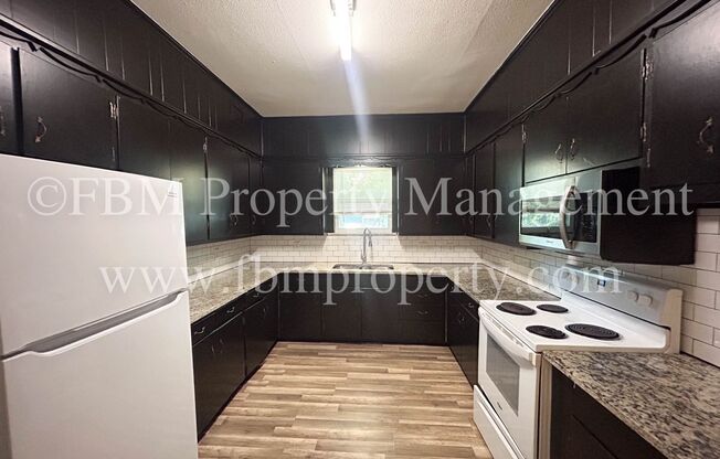 Wood 111 / Martinez - JT