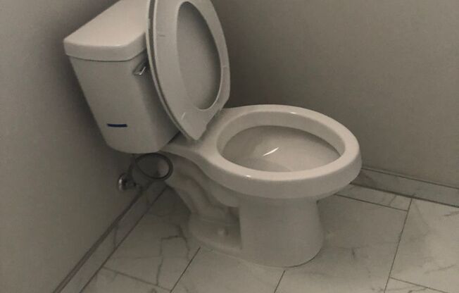 4145 GARTHWAITE AVE LLC