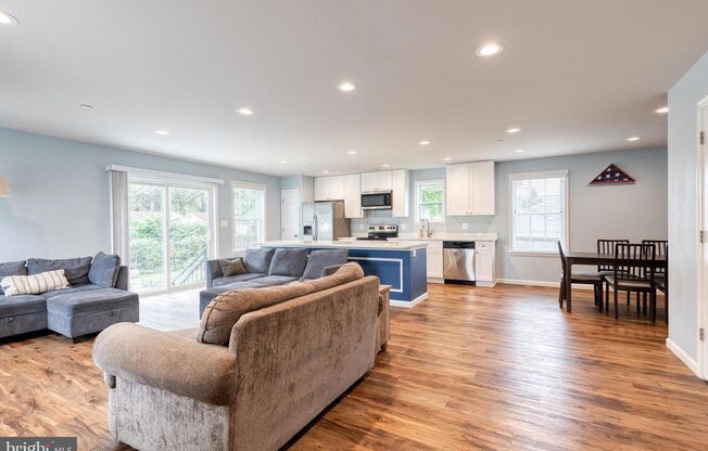 Immaculate 4bd 2.5bth Home in Sought-After Green Haven – Pasadena, MD