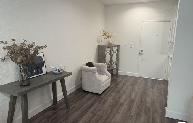 1 bed, 1 bath, 693 sqft, $3,000, Unit 228