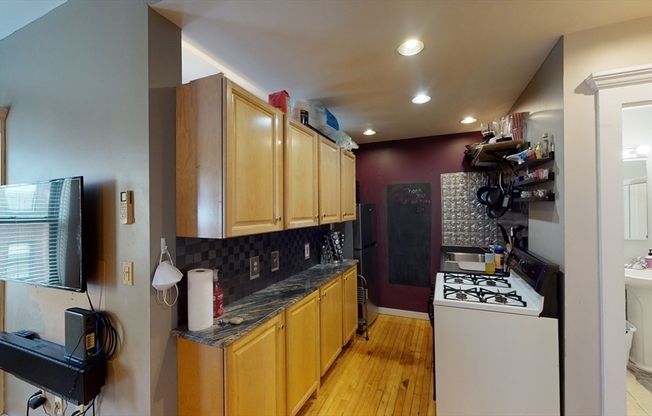 12 ISABELLA ST