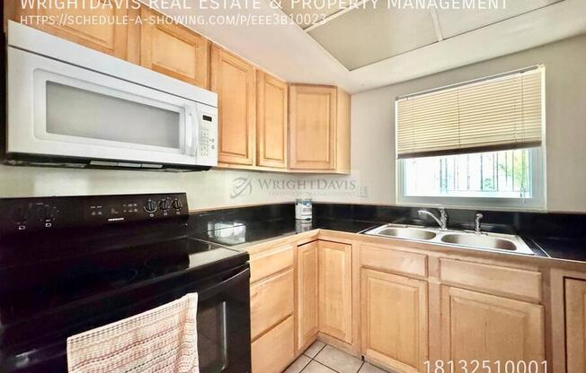 727 MILWAUKEE AVE