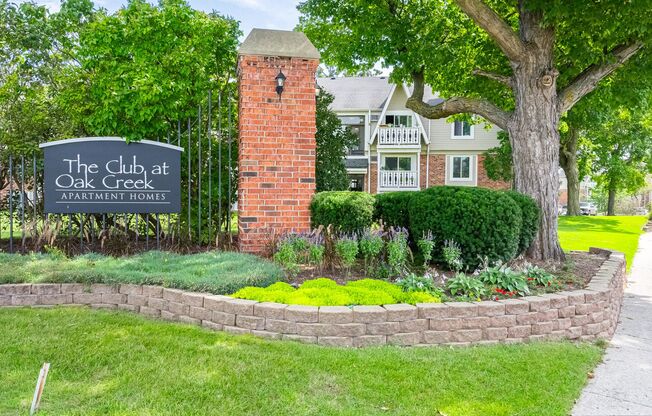 2 beds, 1 bath, 670 sqft, $949, Unit 2307 - 1A