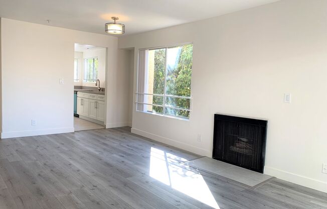 2 beds, 2 baths, 1,100 sqft, $2,375, Unit 201