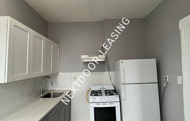 96 Stevens Ave Apt 3L