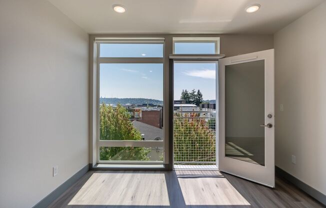 Studio, 1 bath, 288 sqft, $1,395, Unit 416