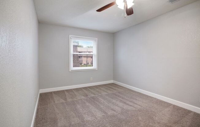 2 beds, 1.5 baths, 825 sqft, $1,150, Unit 3902 #05