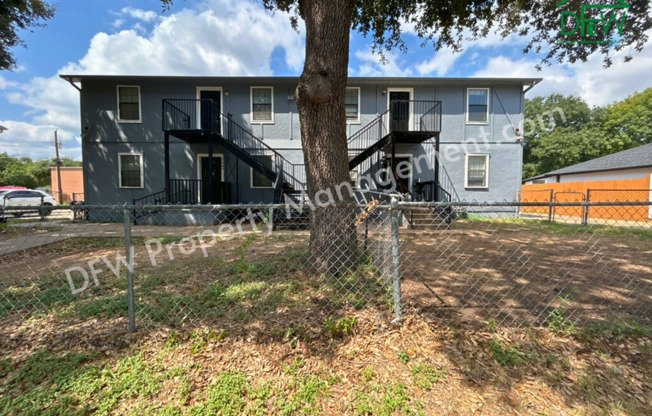 Cozy 2-Bedroom Ground Floor Apartment in Irving – Convenient Location, Comfortable Living!