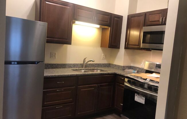 1 bed, 1 bath, 900 sqft, $1,200