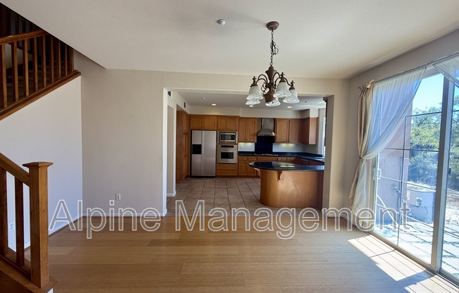 4373 RED MAPLE WAY