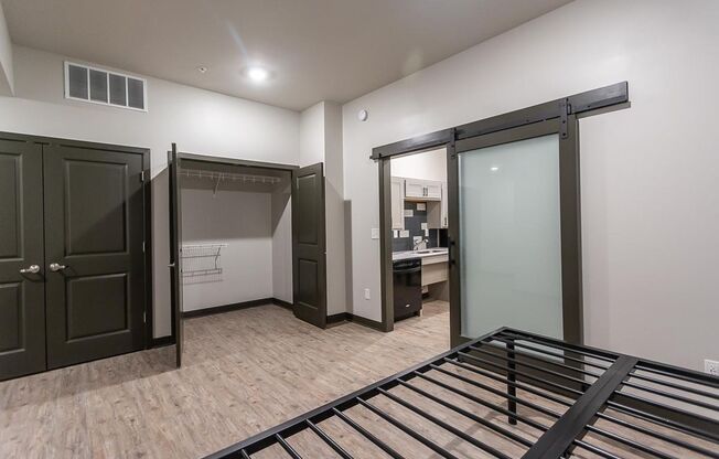 1 bed, 1 bath, 622 sqft, $1,665, Unit 102 [Furnished]