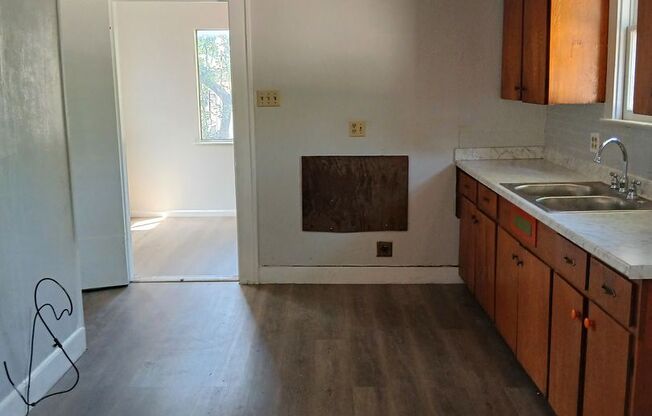 2 beds, 1 bath, $1,800