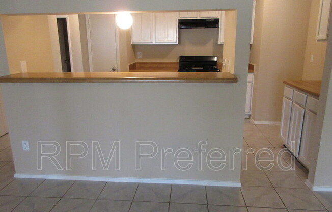 2427 AUTUMN SPG LN
