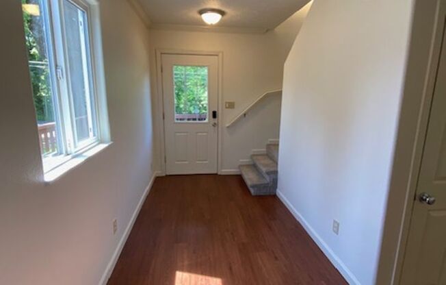 Updated Camas Townhome