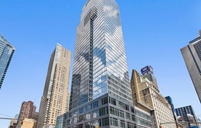1 bed, 1.5 baths, 988 sqft, $6,280, Unit 3301