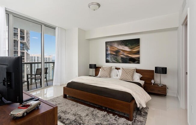 2 beds, 2 baths, $5,000