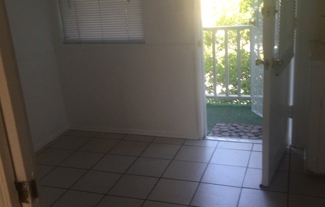 1 bed, 1 bath, 525 sqft, $1,695