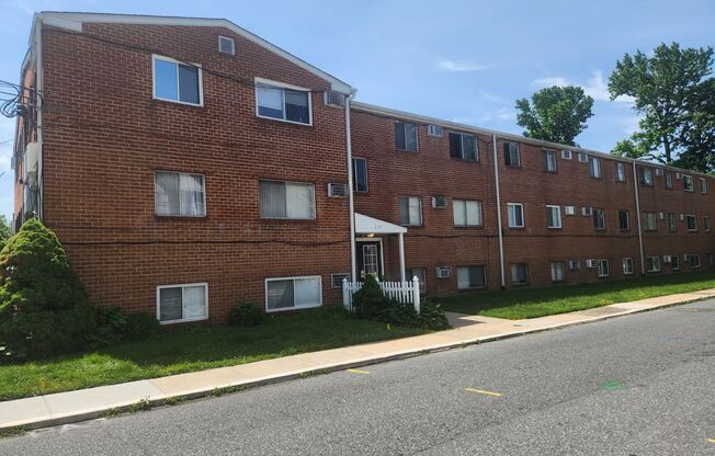 Taylor Court Apartments