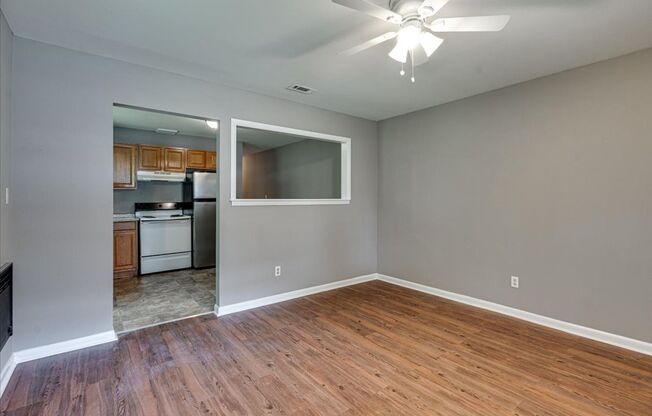Great 2 bedroom close to UTC!