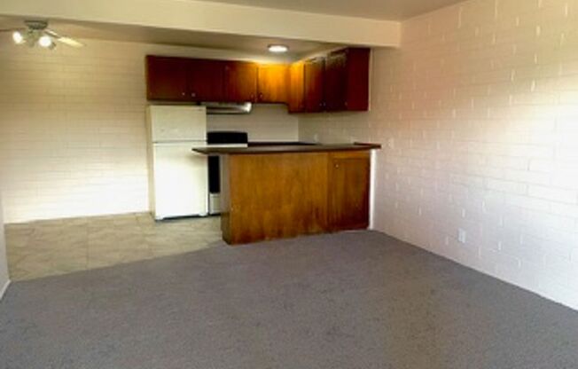 Royal Palms Apartments