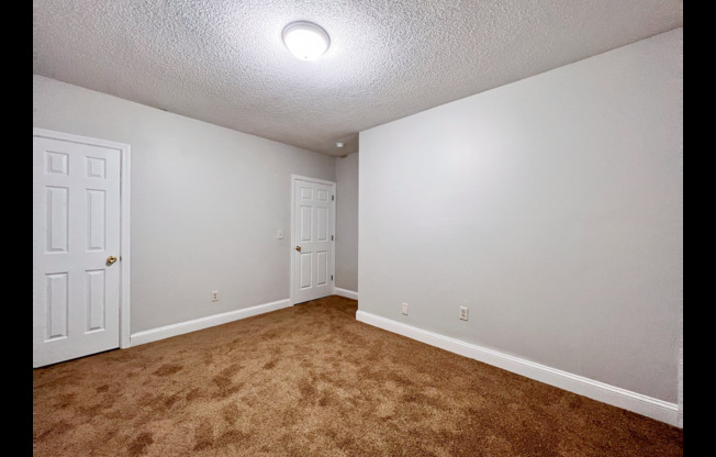 3 beds, 1 bath, $1,750, Unit 1st Fl