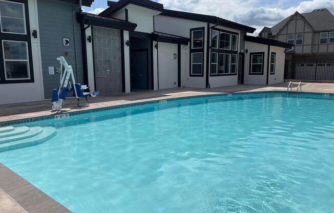 4 beds, 3.5 baths, $2,995