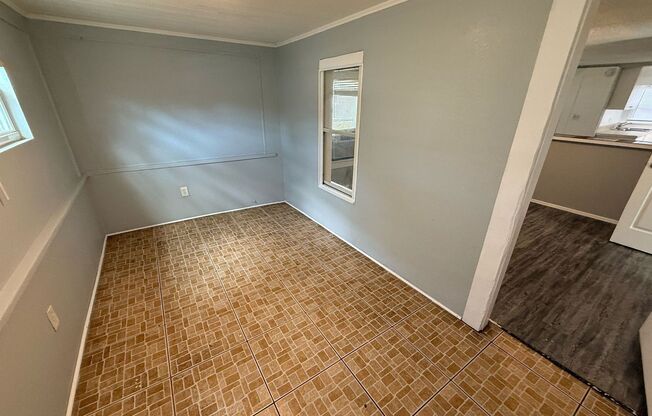 2/1 St Pete Move In Ready