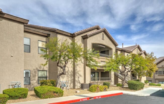 Beautiful 2 bedroom condo home in luxurious gated community