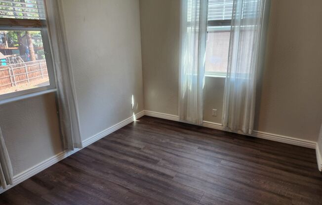 PRICE IMPROVEMENT_Turn Key End Unit Townhome for Rent!