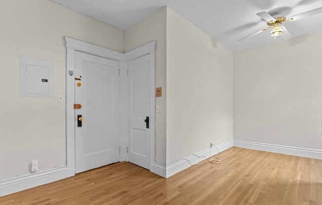 35 Queensberry St