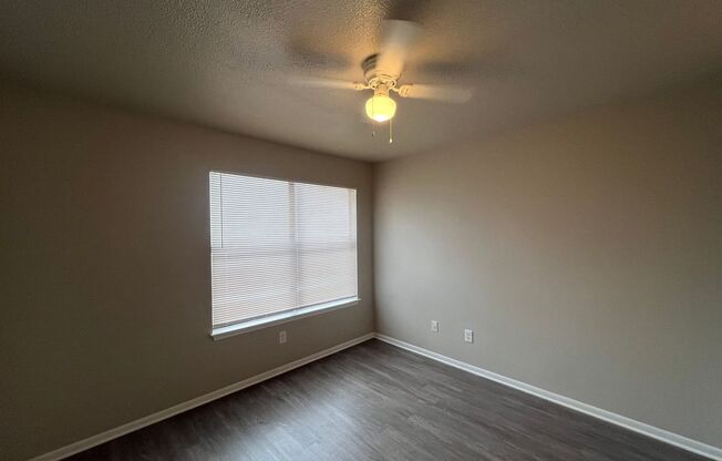 1 bed, 1 bath, $895, Unit # 2