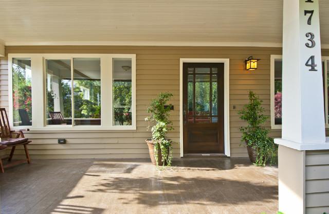 Remodeled Portland 3 Bd/2 Bth Craftsman Home.
