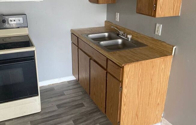 1 bed, 1 bath, $695