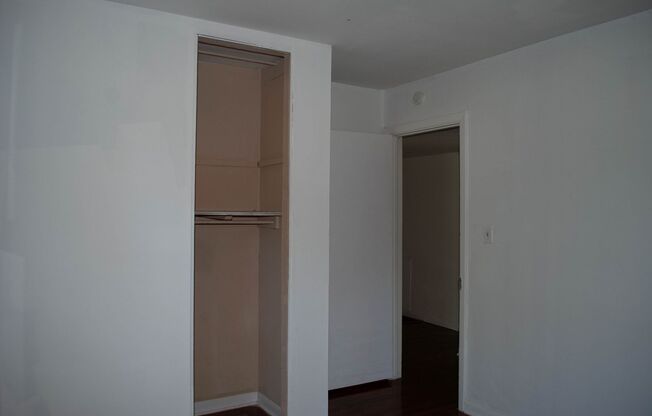 3 beds, 1 bath, $1,200