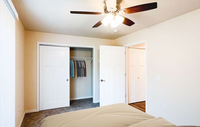 1 bed, 1 bath, 705 sqft, $1,150, Unit AT 715-60