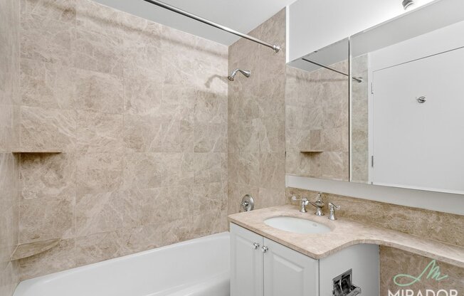 2 beds, 2 baths, $8,300, Unit 2012