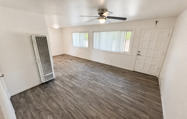 Remodeled 2+1.5 Townhome in Santa Paula