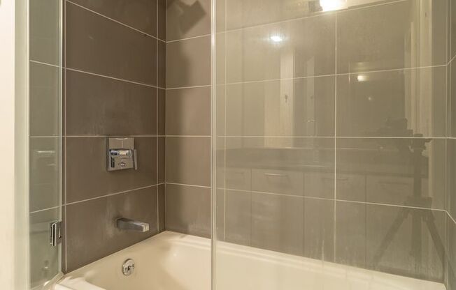 Studio, 1 bath, $1,995, Unit #205