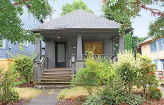 Beautifully Updated 1909 Sunnyside Craftsman Home with all the Bells and Whistles!