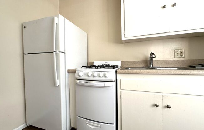 Studio, 1 bath, $1,895, Unit 08