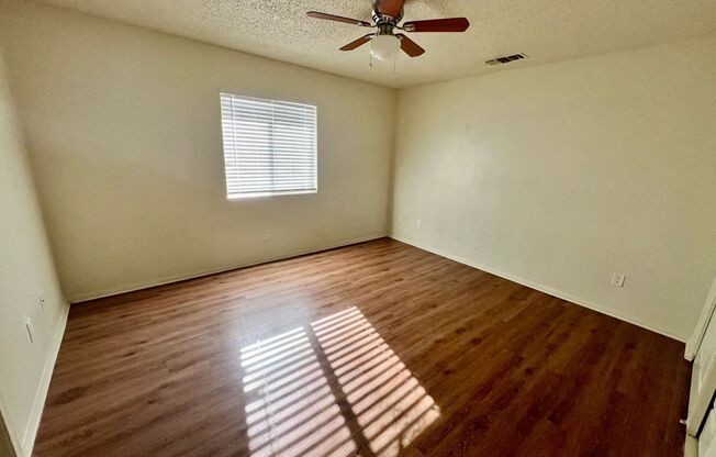 3 beds, 2 baths, $1,500