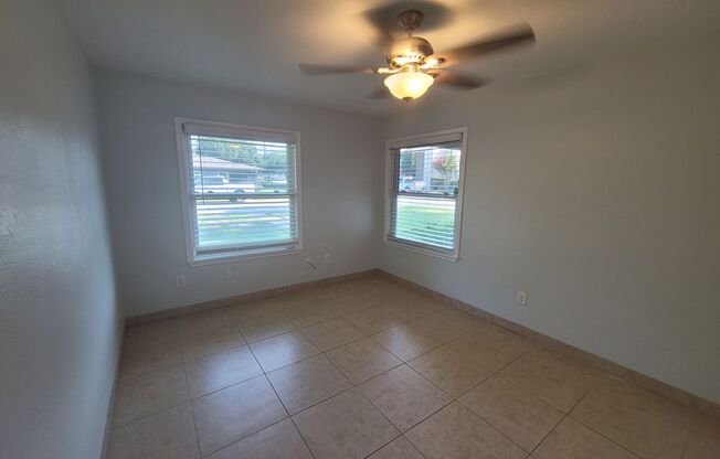 3 beds, 2 baths, $2,500