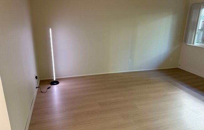 2 beds, 1 bath, 850 sqft, $1,695, Unit #2