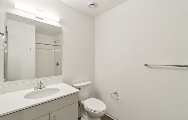Studio, 1 bath, 286 sqft, $1,280, Unit 211