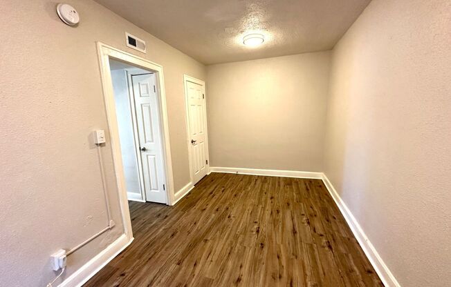 1 bed, 1 bath, $699, Unit Unit 12