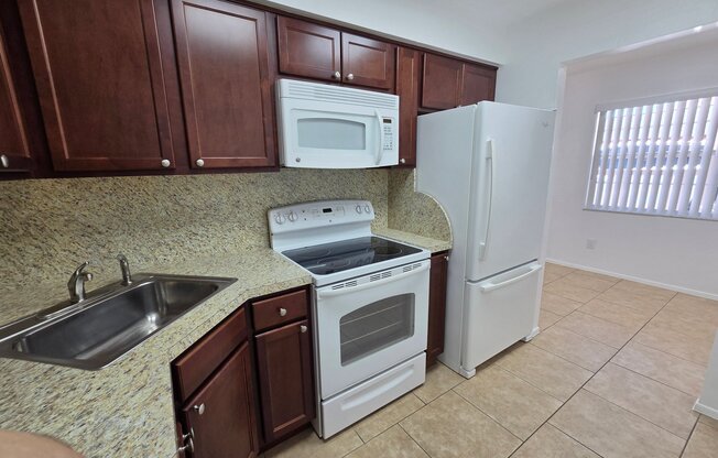 3131 16 ST N