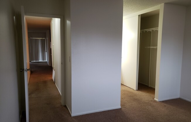 3 Bed 2 Bath Townhome Close To The Strip!