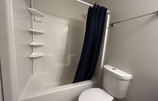 Studio, 1 bath, $1,095, Unit Unit B