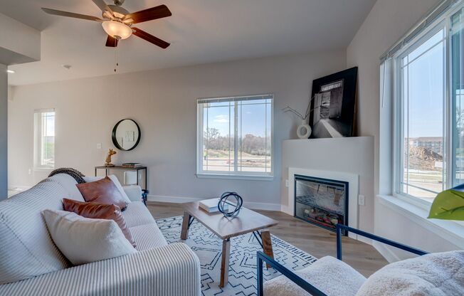 3 beds, 2.5 baths, 1,480 sqft, $3,140, Unit 2667-101